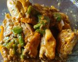 A picture of step 4 of Capsicum Chicken.