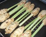 Foto langkah ke 5 dari resep Sate Lilit Ayam dan Sambal Matah.