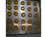 Foto langkah ke 4 dari resep Kue Kering Donat Trimit.
