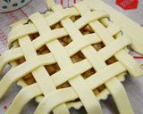 A picture of step 8 of Warm Apple Pie with Plenty of Filling and Irresistible Cinnamon Aroma.