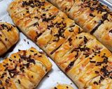 Foto langkah ke 8 dari resep Bolen Cokelat Keju Pisang Ambon.