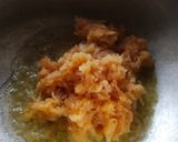 A picture of step 2 of Apple Halwa.
