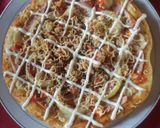 Foto langkah ke 8 dari resep Spicy chicken mayo pizza.