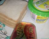 A picture of step 1 of Simple sandwich.
