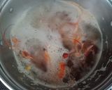 Hình bước làm 1 của món Mì gói nấu tôm tươi