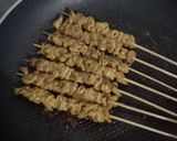 Foto langkah ke 5 dari resep Sate Komoh Usus Ayam.