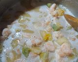 A picture of step 5 of Shrimp Scampi.