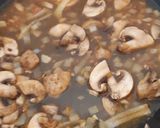 Foto langkah ke 5 dari resep Chicken Mushroom Steak.