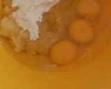 A picture of step 5 of Banana cake.