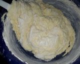 Foto del paso 2 de la receta: Bizcochuelo casero con muy pocos ingredientes rectángular