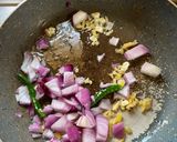 A picture of step 1 of Paneer Shashlik Sizzler.