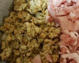 A picture of step 1 of Smoked Bacon Stuffing with onions and black pepper and Apple 😁.