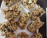 A picture of step 5 of My Choc Chip Cereal, Oat & Coconut Cluster Bars 😗.