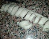 A picture of step 8 of Veg momos.