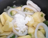 Foto del paso 4 de la receta: Patatas con calamares y pulpo