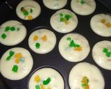 A picture of step 4 of Appe Cupcakes.