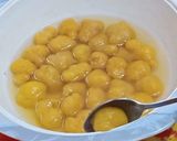A picture of step 4 of Dahi Phulki.