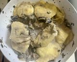 Foto del paso 4 de la receta: Pasta rellena de ricota casera con crema de champiñones