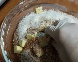 عکس مرحله 3 از دستور کیک کرامبل نارگیلی