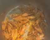 Foto del paso 1 de la receta: Fideuá de langostinos y pota
