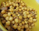 A picture of step 3 of Fried Chana Chaat.