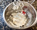 Foto del paso 6 de la receta: Tarta de requesón con chocolate y frambuesas