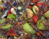 Foto langkah ke 3 dari resep Tumis Terong Ikan Asin.