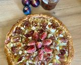 Une image de l'étape 6 de Tarte figues, chèvre et pignons.