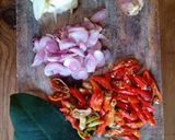Foto langkah ke 3 dari resep Cah Kangkung Udang.