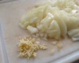 Foto del paso 2 de la receta: Garbanzos con tocineta y verduras a la Joha