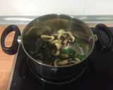 Foto del paso 7 de la receta: Pasta con espinacas, champiñones y pesto