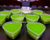A picture of step 4 of Pandan and Mung Bean Steamed Layer Cake (Bánh Da Lợn).