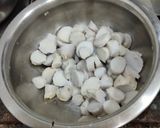 A picture of step 2 of Arbi stir fry.