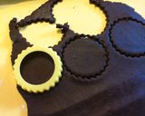 Foto del passaggio 7 della ricetta Biscotti di Frolla al cioccolato aromatizzati alla vaniglia