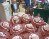 Foto langkah ke 10 dari resep Bolu Gulung Red Velvet.