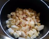 A picture of step 2 of Homemade Applesauce.