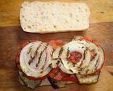Foto del paso 3 de la receta: Sándwich DE PECHUGA DE POLLO GRILLADA CON CIBOULETTE (CHIVES) EN PAN FOCACCIA. JON STYLE