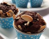 Foto langkah ke 5 dari resep Choco Banana Muffin Super Moist (no mixer).