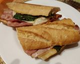 Foto del paso 7 de la receta Bocata de bacon con queso y pimientos