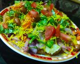 A picture of step 6 of Batata Puri.