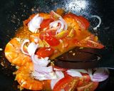 Gambar langkah 4 resipi Spaghetti Aglio Olio Udang Harimau.