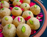 A picture of step 10 of Oats and Fox Nuts Laddus (Energy Balls).