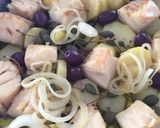 Foto do passo 2 de Bacalhau com batatas e alcaparras