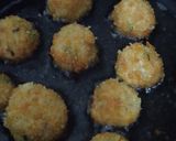 Foto langkah ke 5 dari resep Bola Ayam Crispy.