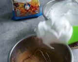 Foto langkah ke 4 dari resep Avocado Mousse Coffee Cake.