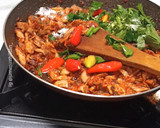 Foto langkah ke 5 dari resep Tongkol Suwir Pedas Manis.