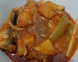 Foto langkah ke 2 dari resep Sarden Kentang Belimbing Wuluh.