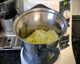 Foto del paso 3 de la receta: Crema fría de melón con jamón (en Thermomix)