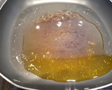 Foto del paso 2 de la receta: Lenguado menier con un toque de cúrcuma