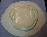 Foto del paso 2 de la receta: Hojaldre con provolone, roquefort y nueces
